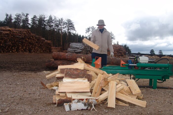 Судьба тонкомера - производство расколотых дров для населения и социальной сферы